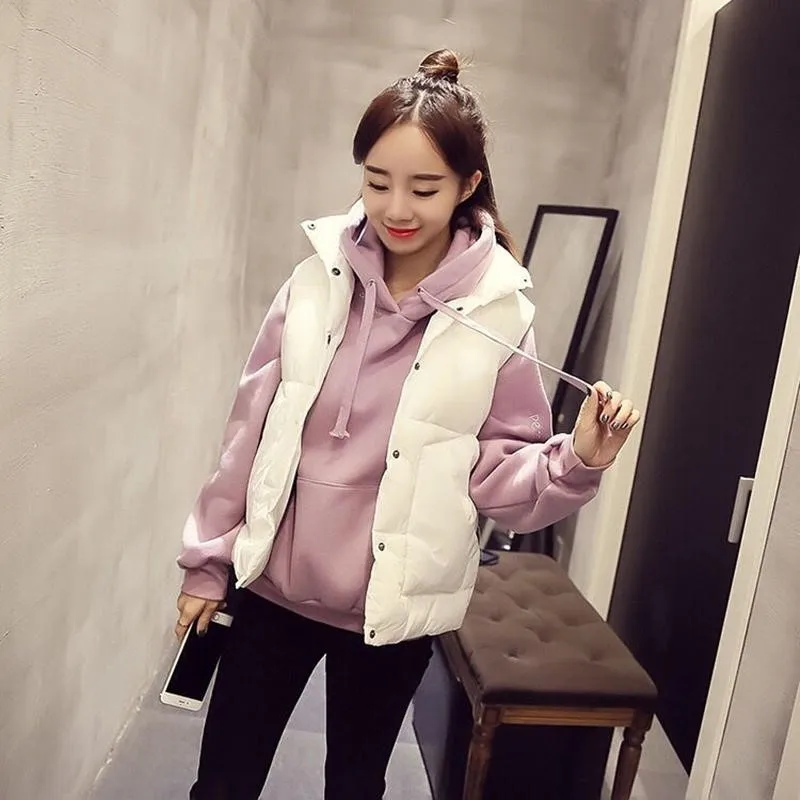 Winter White and Black Women Vest Newest Female Short Jackets Loose Wild Casual Jacket Down Vest Parkas Outerwear Clothes