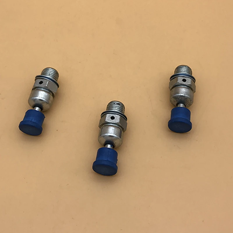 

3pcs/lot Compression Release Decompression Valve Plug For HUSQVARNA 50 51 55 272 340 345 346XP 350 353 357 359 Chainsaw Parts