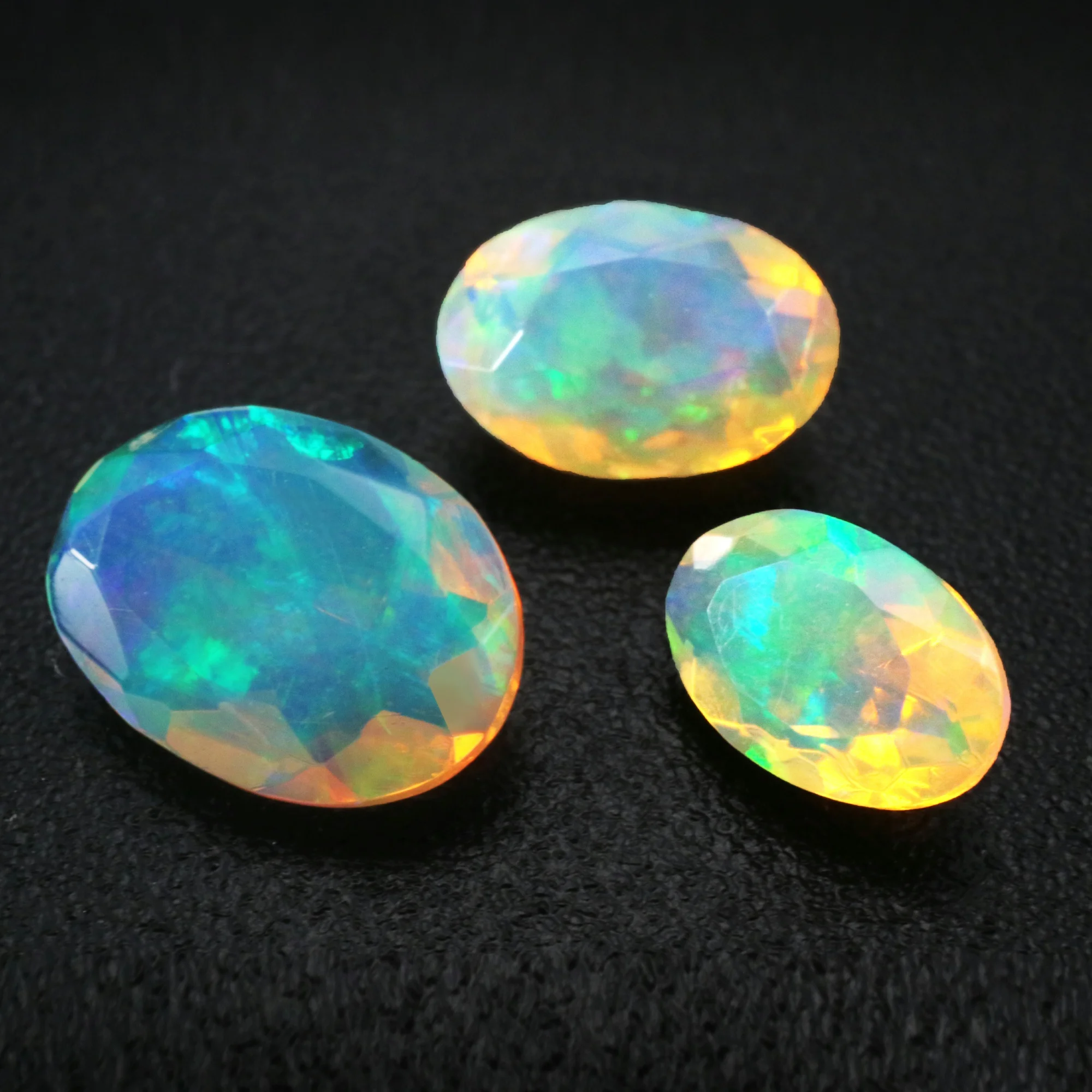 

1Pcs Oval Africa Opal October Birthstone Color Changing Faceted Cut AAA Grade Loose Gemstone Natural Semi Precious Stone 4120133