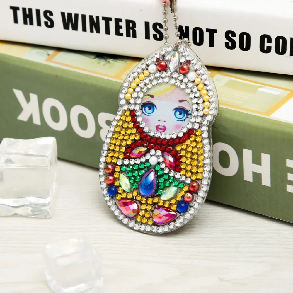 High Quality 5 Pcs / Set DIY Painting Diamond Drill Russian Doll Resin Girl Women Bag Car Key Chain Jewelry Handmake Gifts