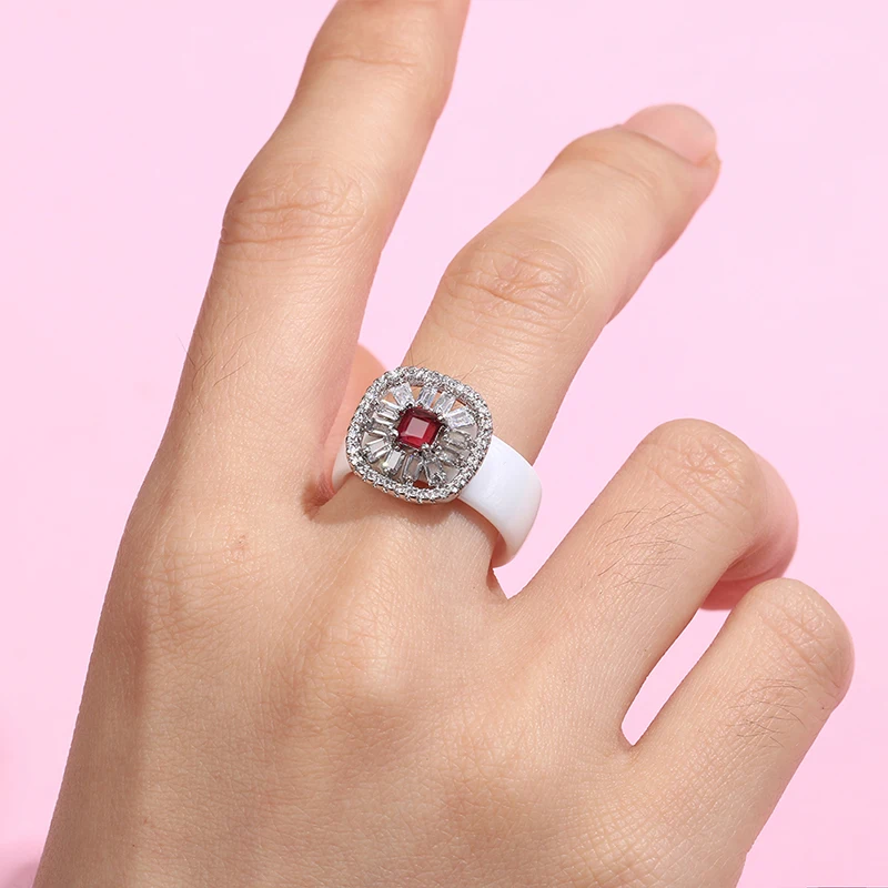 Stylish Women Smooth Ceramic Rings With Sterling Sliver And Cube Zircon Crystal 8mm Wide Sweet Black White Ring Wedding Jewelry