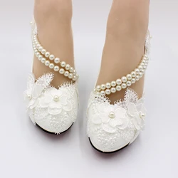 Primavera e estate nuove scarpe da donna con tacco alto scarpe da sposa bianche perline elastiche fiori scarpe da sposa fatte a mano made in China