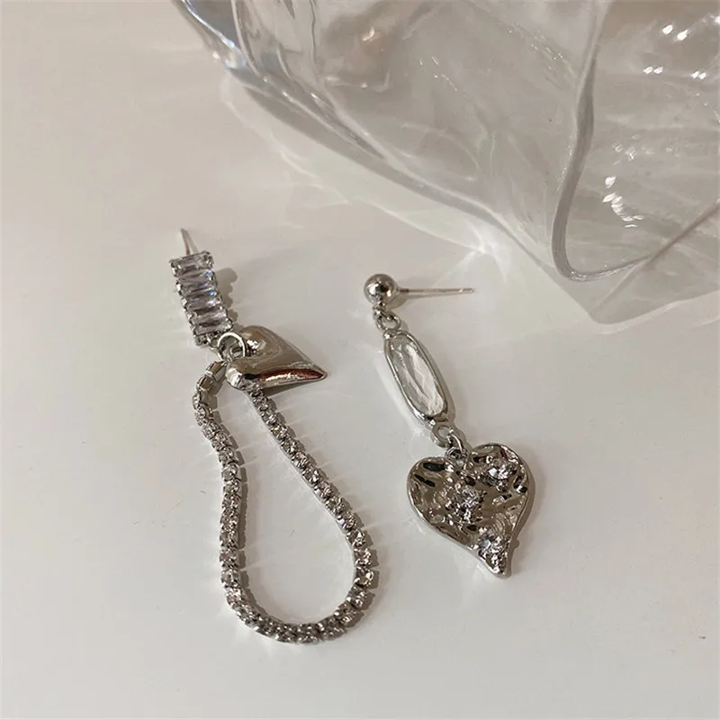 Asymmetric Metal Crystal Earrings South Korea's Temperament Personality Fashion Long Earrings Women Gift Jewelry Accessories