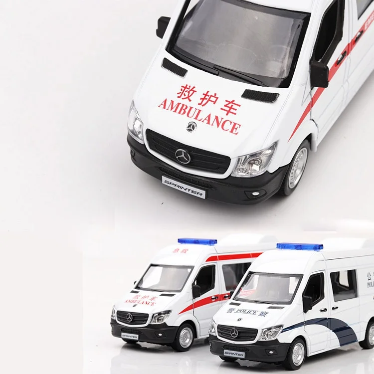 1/32 Scale Ambulance,Police Cars Diecast Alloy Model Pull Back Collection Toy Gift for Children