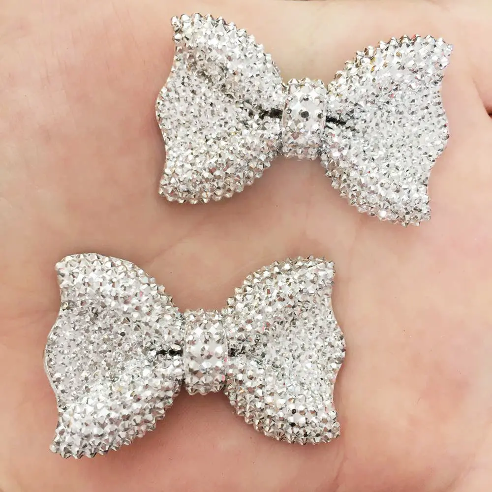 2pcs Bling Resin Big Silver Bow Flat Back  Stone Appliques DIY Wedding Scrapbook Ornament  Hairpin Accessories Craft SF563