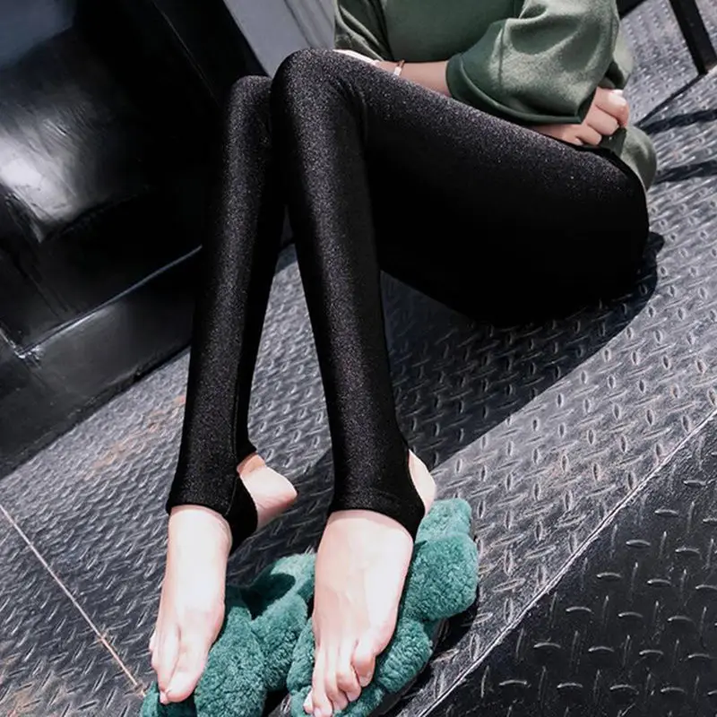 Leggings gruesos de otoño e invierno, pantalones ajustados lisos a la moda, mallas cálidas de lana para mujer, mallas informales negras brillantes