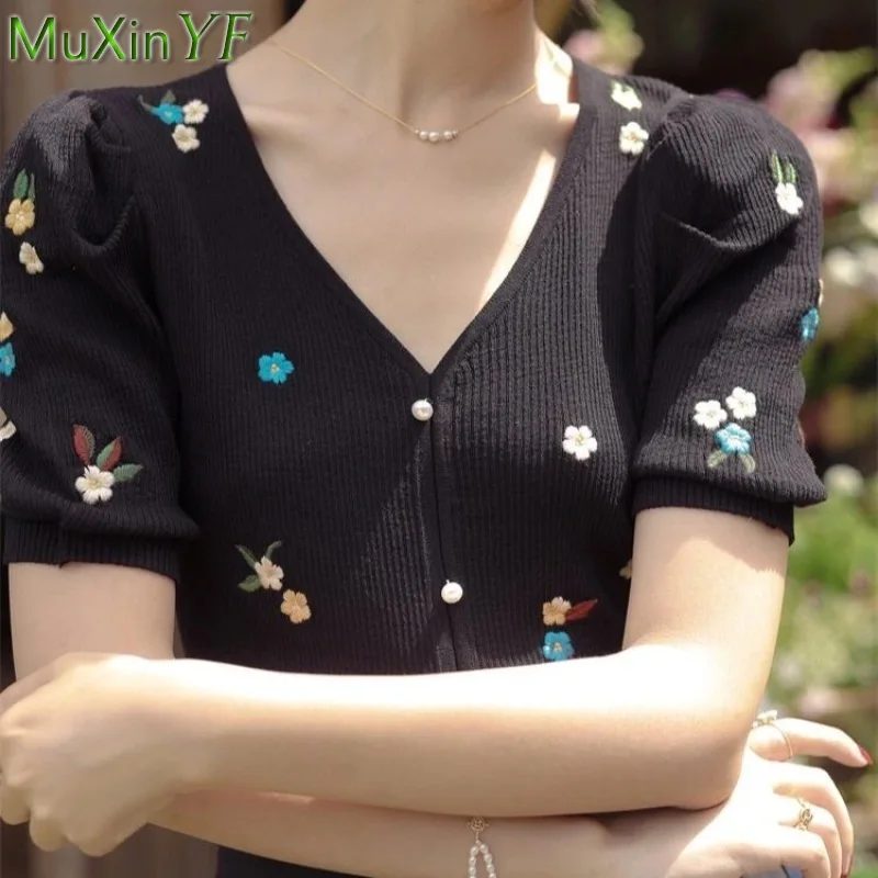 French Graceful Embroidery Flower Knit T Shirt Women Summer 2023 New Sweet V-Neck Short Sleeve Tops Lady Green Fashion Clothing