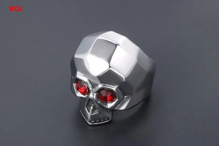 

European and American men's retro punk skull ring