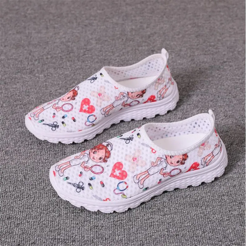 Nurse Doctor Print Shoes Women Sneakers Cosplay Shoes Slip On Light Mesh Shoes Summer Comfortable Breathable Flats Shoes