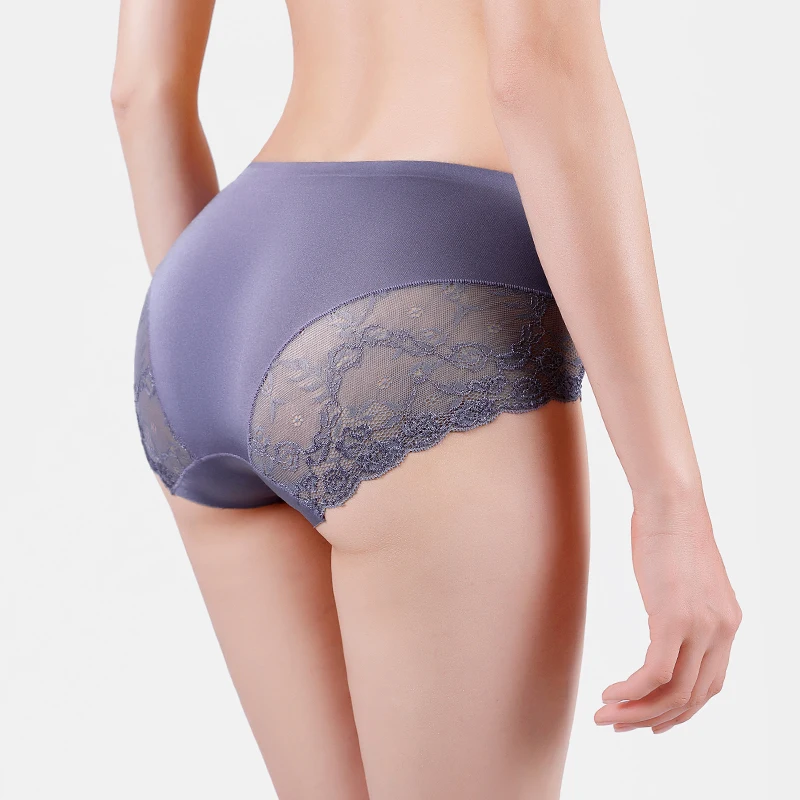 Gentle.Bear Middle Waist Lace Women\'s underwear ice silk  panties Breathable Soft  Elasticity pantiesingerie