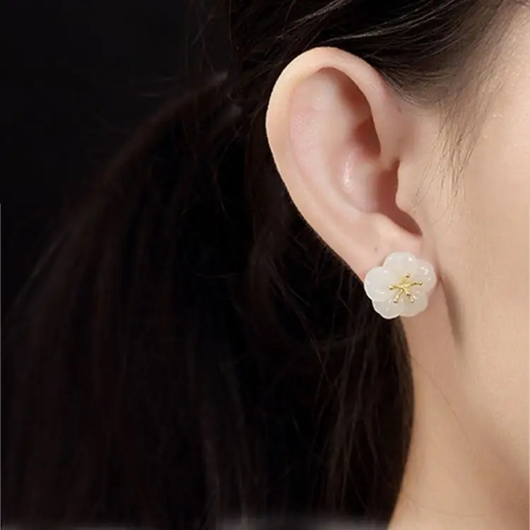 SNew silver Hetian white Chalcedony plum earrings small craftsmanship niche design fairy fresh and lovely women\'s brand jewelry