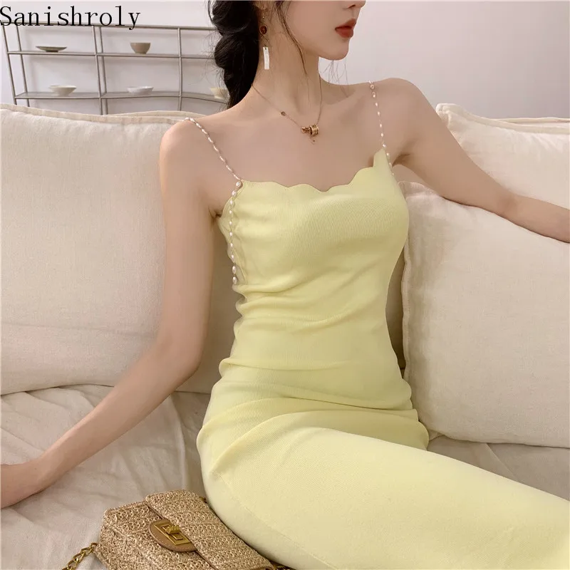 เซ็กซี่ที่ถัก Bodycon Dress 2021ฤดูร้อนผู้หญิงแขนกุดสีเขียว Pearl สปาเก็ตตี้ Lady Slim ยาวแขนยาว