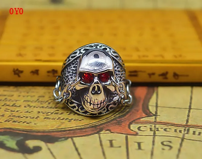 

925 sterling silver skull with ruby eyes ring