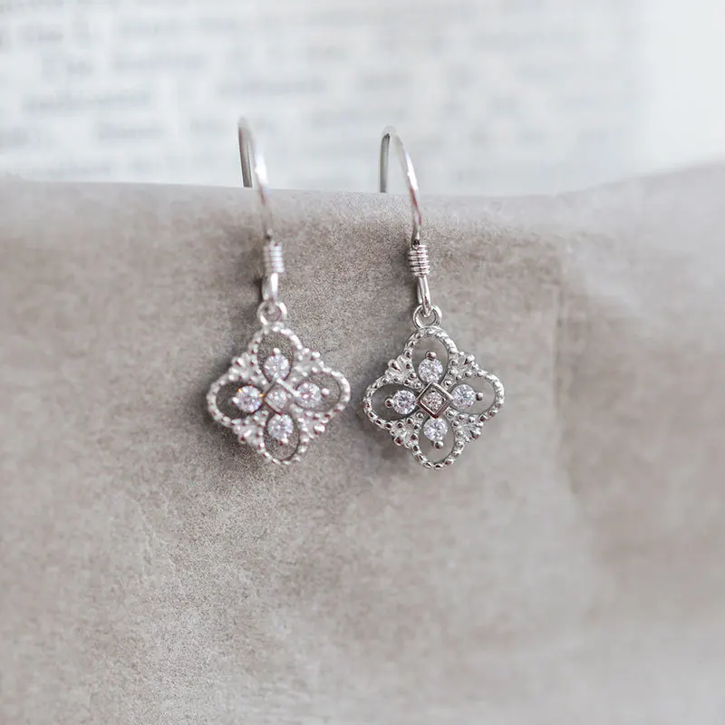 YC3264E S925 Silver Fashion Delicacy Lucky Flower Hollow out Earrings GIRL'S Gift Party Banquet WOMEN'S Jewelry Earrings