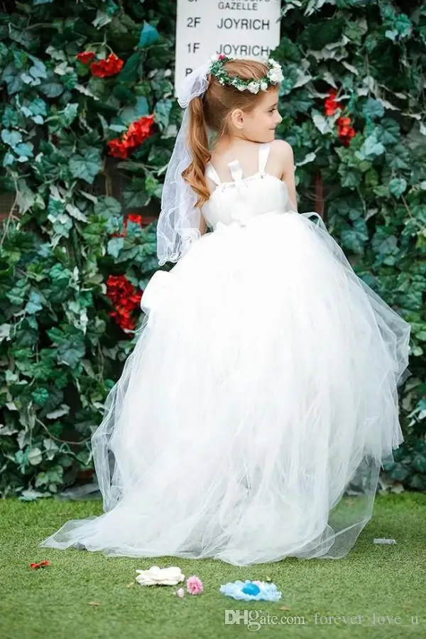 Lovely Ivory Tulle Flower Girl Dresses Cheap High Quality Kids Formal Wear with Straps and Sash Wedding Party Little Girl Gowns