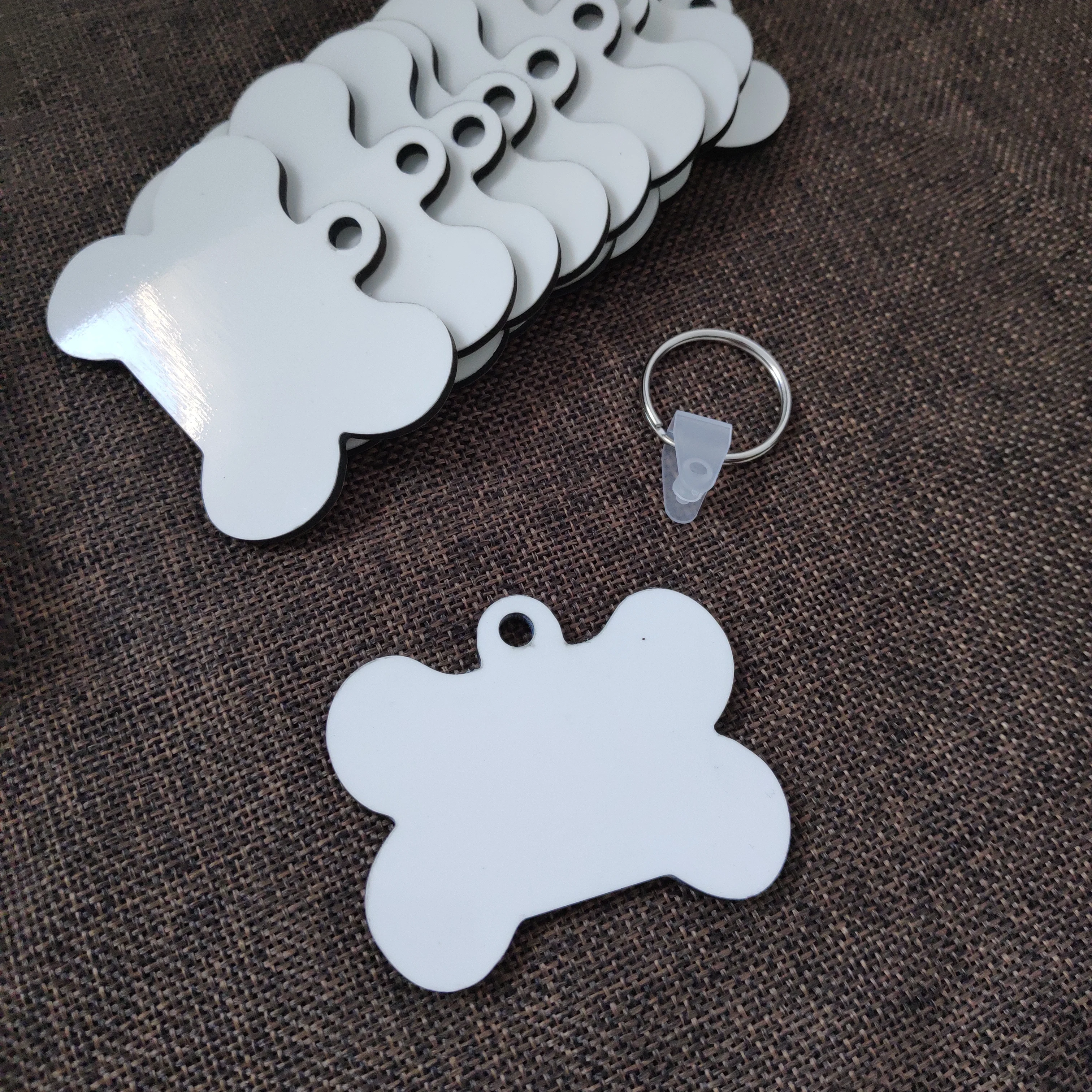 

100pcs/lots Blank Sublimation MDF Bone Shape KeyRing Tags Keychain For Choice DIY Gift Sublimation Transfer Two sides can Print