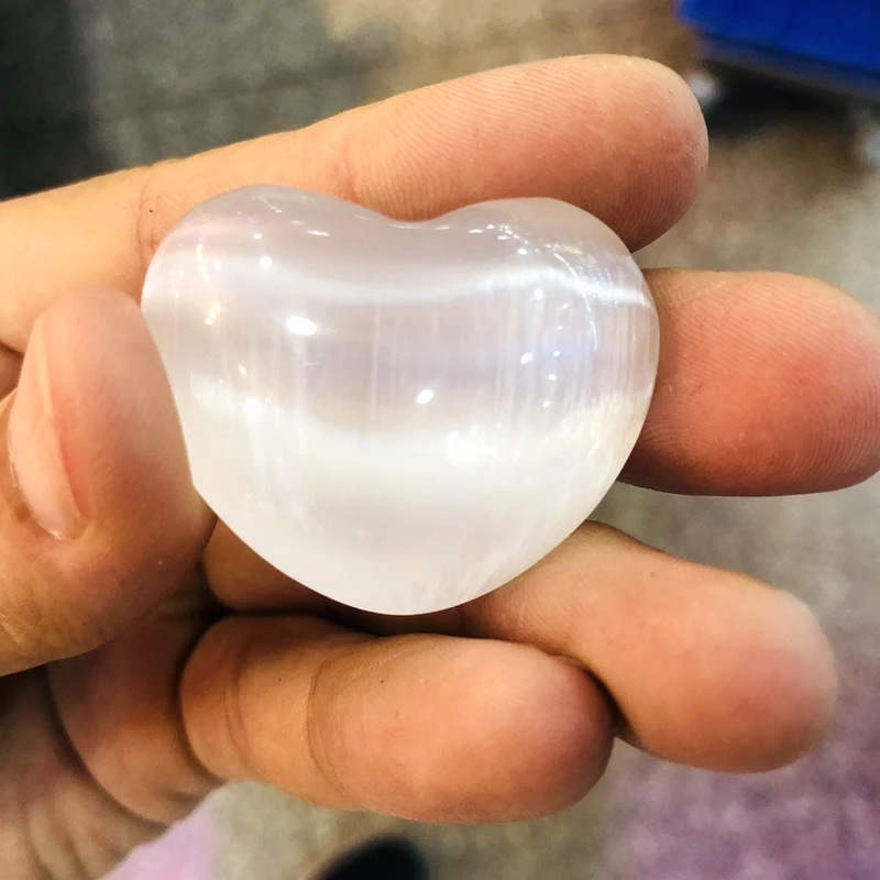 Top Quality!Natural Selenite Hearts,Cat Eye Stone Heart,Mineral Rock Reiki Chakra Healing Stone ,35mm 50mm 60mm