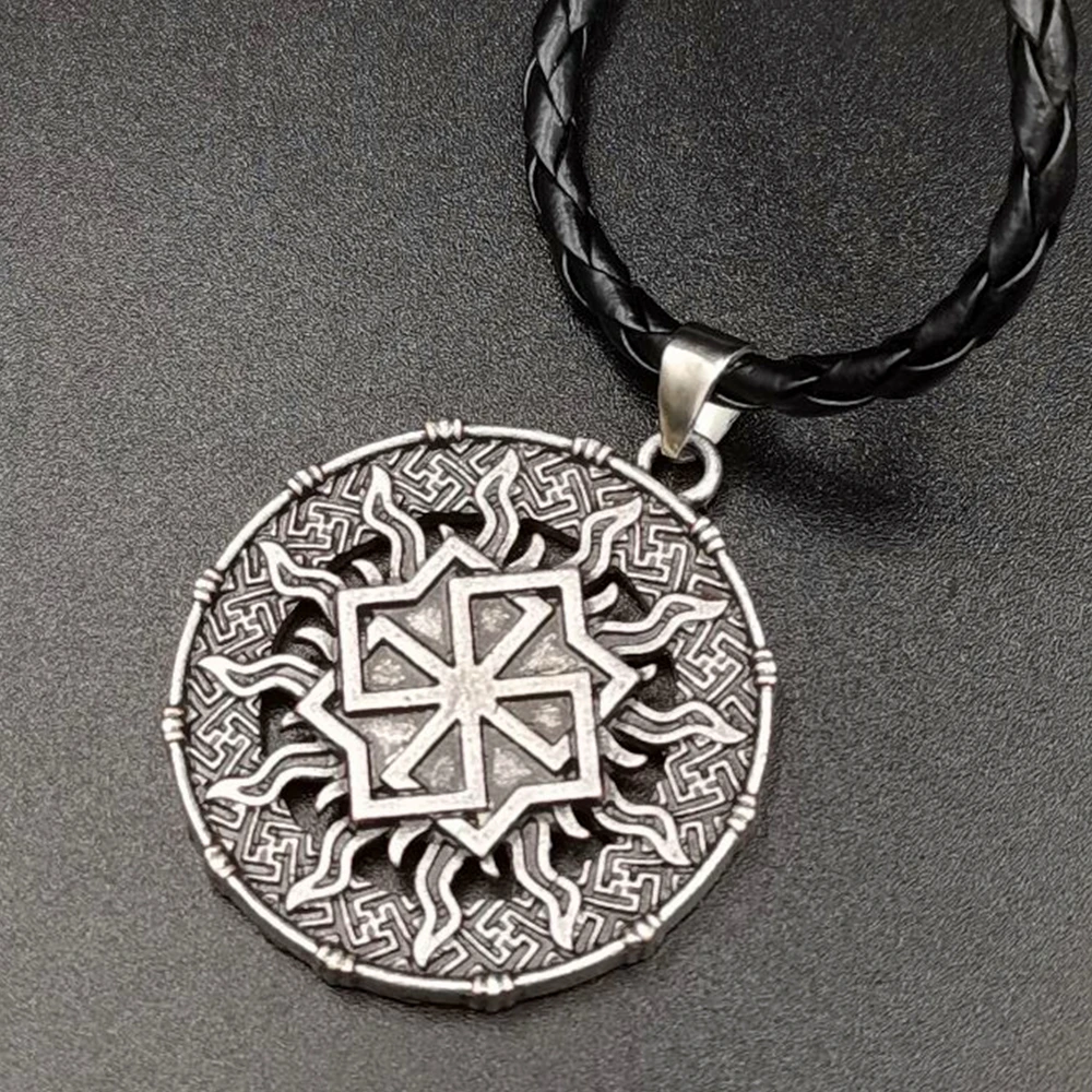 Nostalhia New Wheel Black Sun Kolovrat Slavic Necklace Pendants Norse Viking Symbol Amulet and Talisman Men Vintage Jewelry