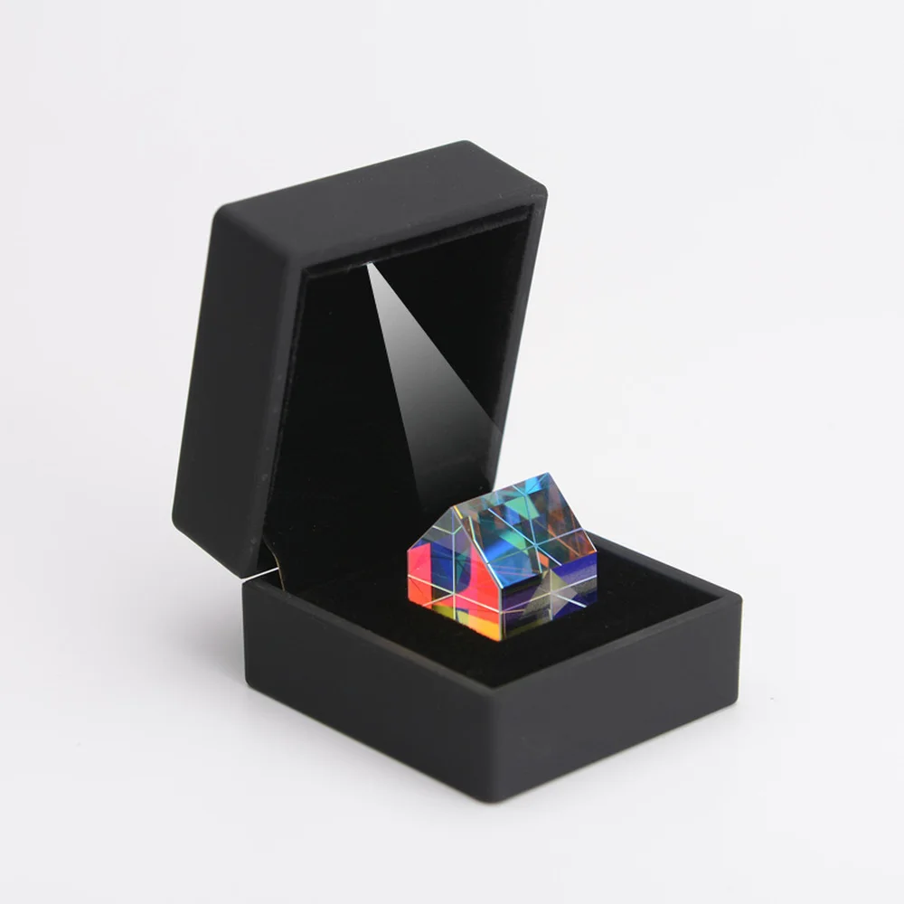 

Cube Aurora Cabin of Hot-selling Light Trembles with the Same Colour Prism to Hang Universe Rubik's Gift