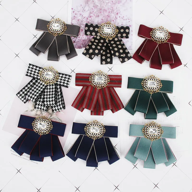 Mężczyźni kołnierz ortopedyczny koszula muszka stop Rhinestone kryształ ślub bankiet krawat na imprezę krawat luksusowa moda Unisex wstążka Bowtie