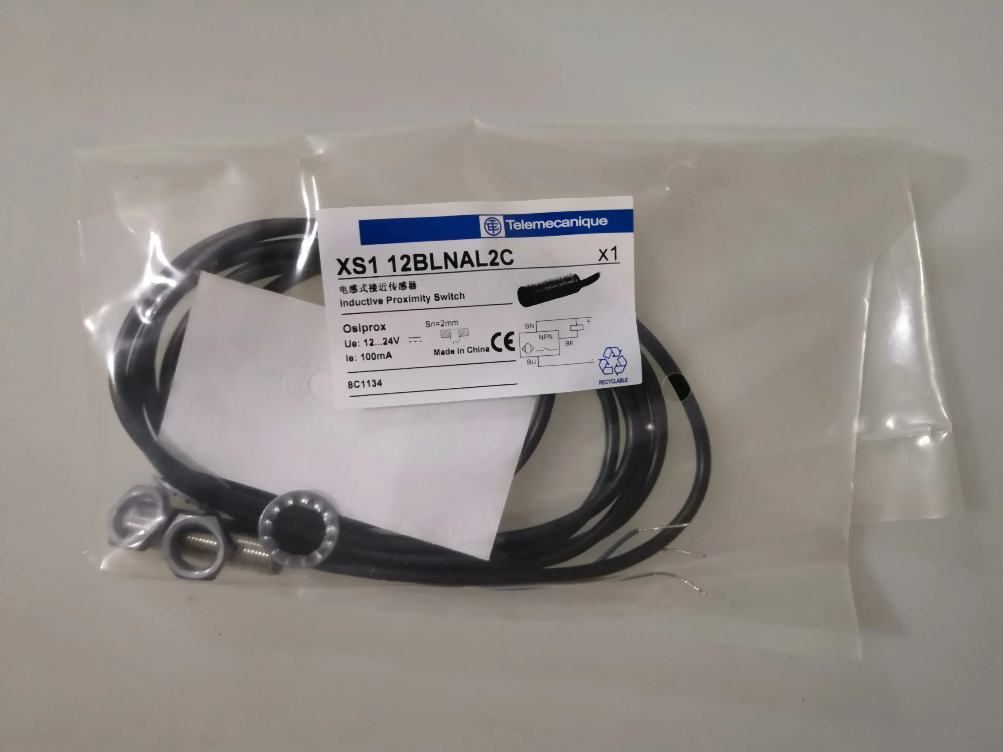 

high quality XS112BLNAL2C Schneider s proximity switch 12 TO 24 VDC