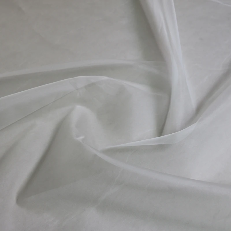 Natürliches weißes Tecido-Messgerät aus 100 % Maulbeerseide und Organza-Gaze – Detail 6