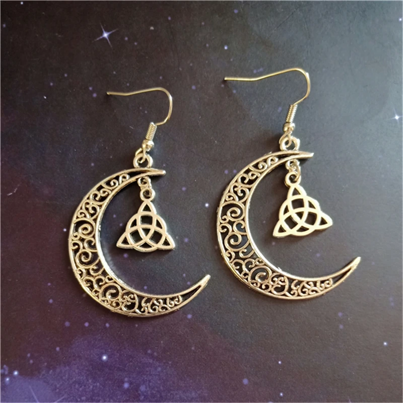 Tiny Triquetra Earrings, Antique Silver Color Wicca Earrings, Tiny Triangle, Boho Hollow Moon Earrings, Trinity Knot