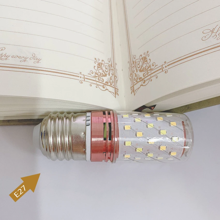ضوء الذرة LED لمبة 12 واط ثلاثة لون عكس الضوء ، E14 ، E27 قاعدة LED لمبة المصباح الكهربي الموفرة للطاقة مع عاكس الضوء PC ، زاوية 360 درجة
