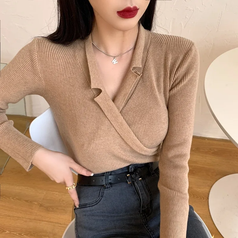 REALEFT 2021 New Ladies Knitting Tops Fashion V Neck Long Sleeve Solid Color Elegant Women's Sweaters Pullovers Autumn Winter