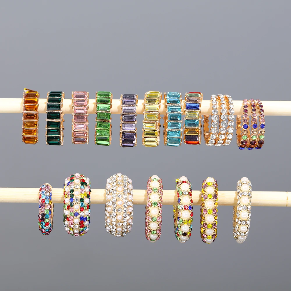 Pendiente pequeño de cristal en forma de C para mujer, pendiente de Clip de diamantes de imitación coloridos, brazalete de oreja de circonita cúbica, sin Piercing, regalo de joyería