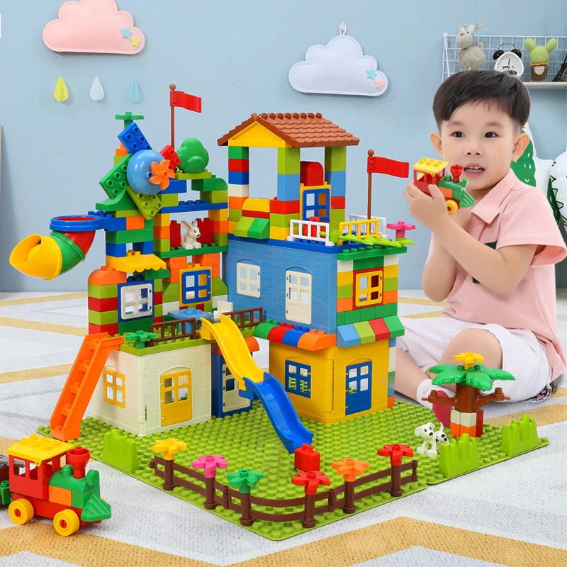 QWZ New Castle Big Size Building Blocks Construction Block DIY Amusement Park Brick Toys For Children Gifts