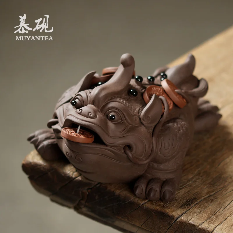 

three legged Golden Toad tea pet pure manual can raise high-quality tea, play tea table, recruit wealth toad ornaments