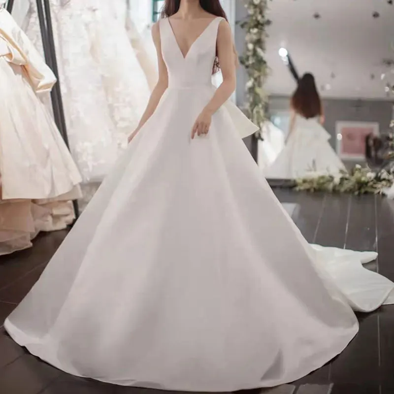

AE0024 Satin Deep V-neck Wedding Dresses Sexy Backless Vestidos De Novia Bride To Be Sweep Train свадебное платье