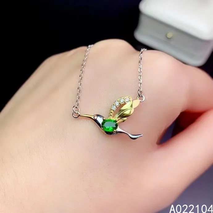 

KJJEAXCMY fine jewelry 925 Silver inlaid Natural diopside women elegant lovely OL style bird gem pendant necklace chain support