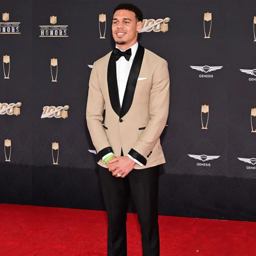 

Champagne Formal Men's Suit Shawl Lapel Blazers Slim Fit Male Tuxedos Tailored Groom Wear Two Pieces Prom Jacket And Black Pants