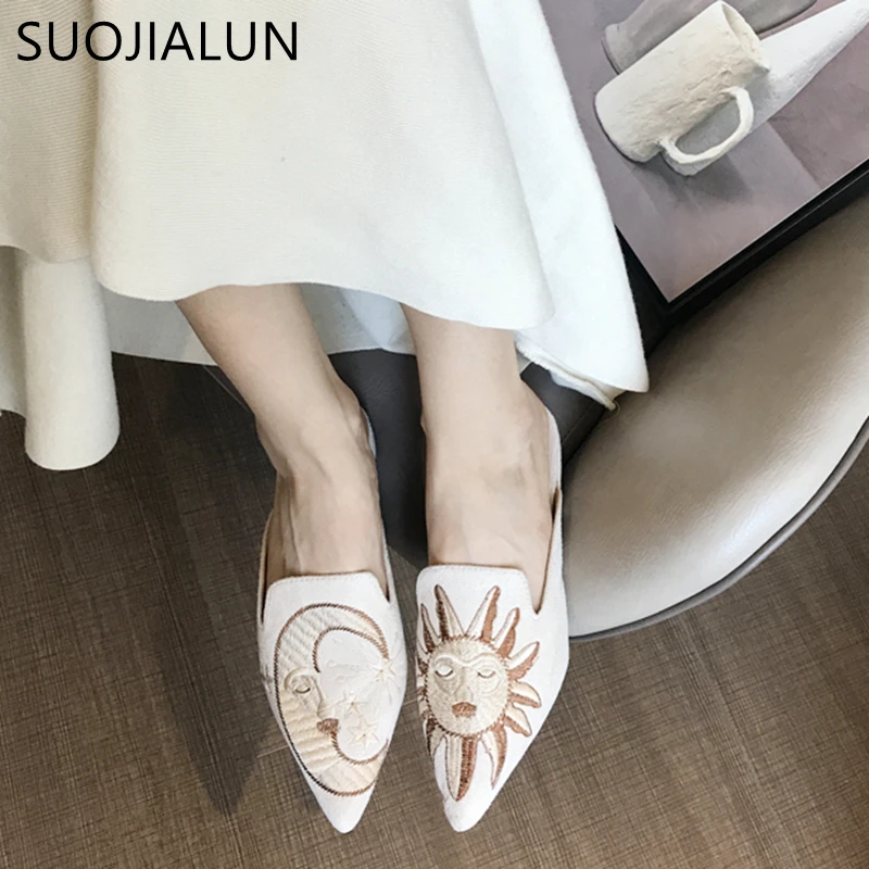 SUOJIALUN Women Slippers Pointed Toe Slip On Half Slippers Fashion Embroider Mules Autumn Outdoor Casual Ladies Sandals Slides