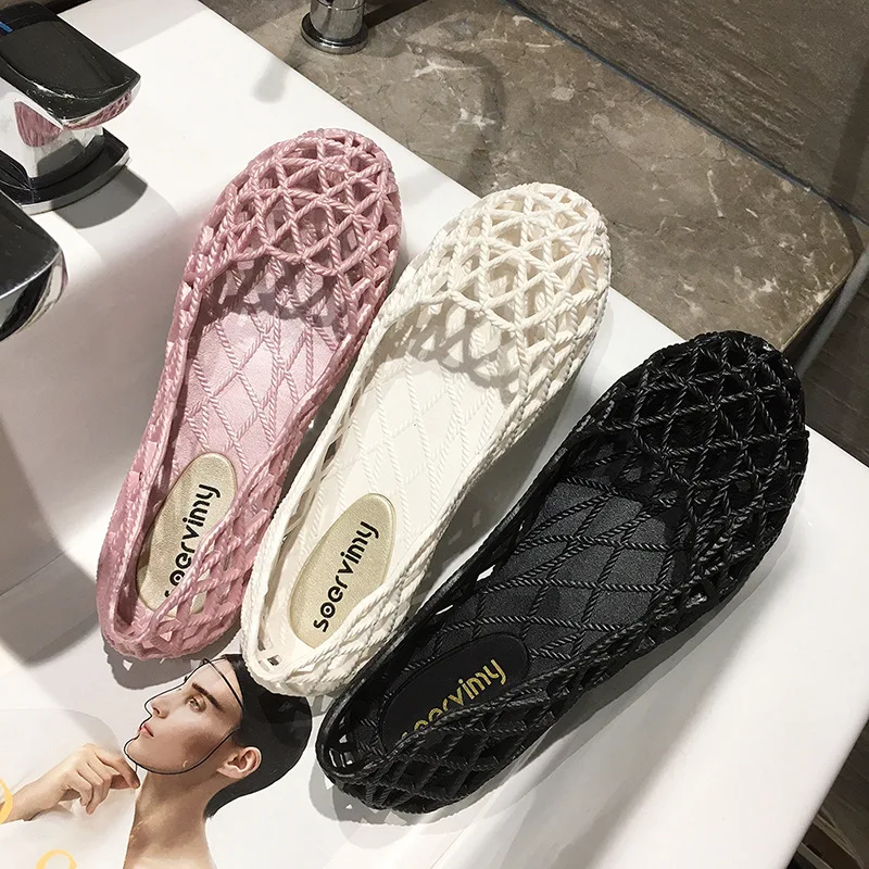 Plastic Sandals Shoes for Women Summer Slip On Loafers Jelly Shoes 2021 New Female Beach Shoes Sandals Flats Soft Comfortable