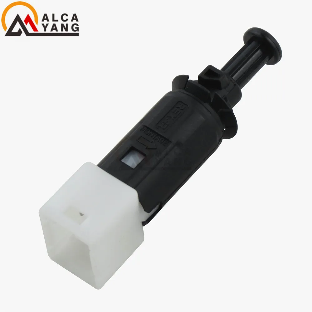 High quality Brake Light Switch For Nissan Primastar Kubistar RENAULT Clio Espace Kangoo Laguna Trafic 7700414988 454 545 02 14