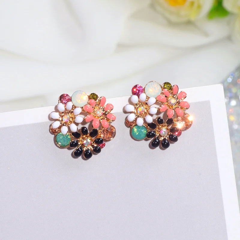 2024 New Trendy Cute Sweet Crystal Flowers Stud Earrings for Women Charm Elegant Big Earring Wedding Party Jewelry Accessories