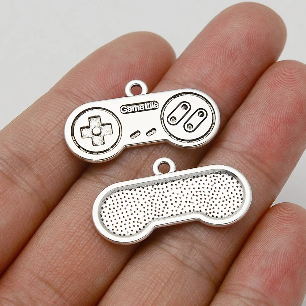 20pcs/Lots16x30mm Antique Silver Plated Game Life Console Charms Gamepad Pendant For Diy Bracelet Designer Wholesale Accessories