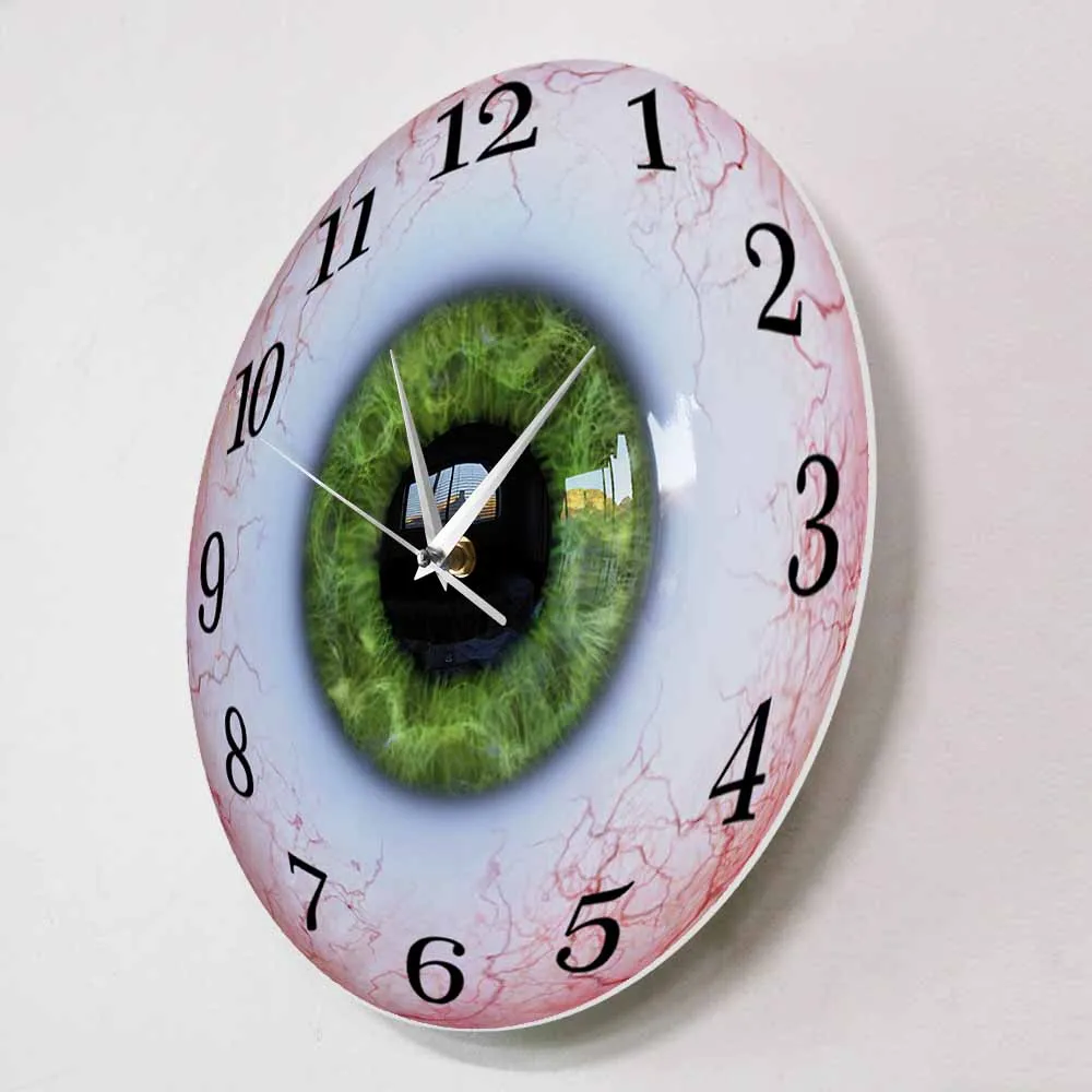 Realistic Eyeball With Green Iris Wall Clock Optrometrist Office Clinic Wall Art Decor Medical Art Science Ophthalmologist Gift