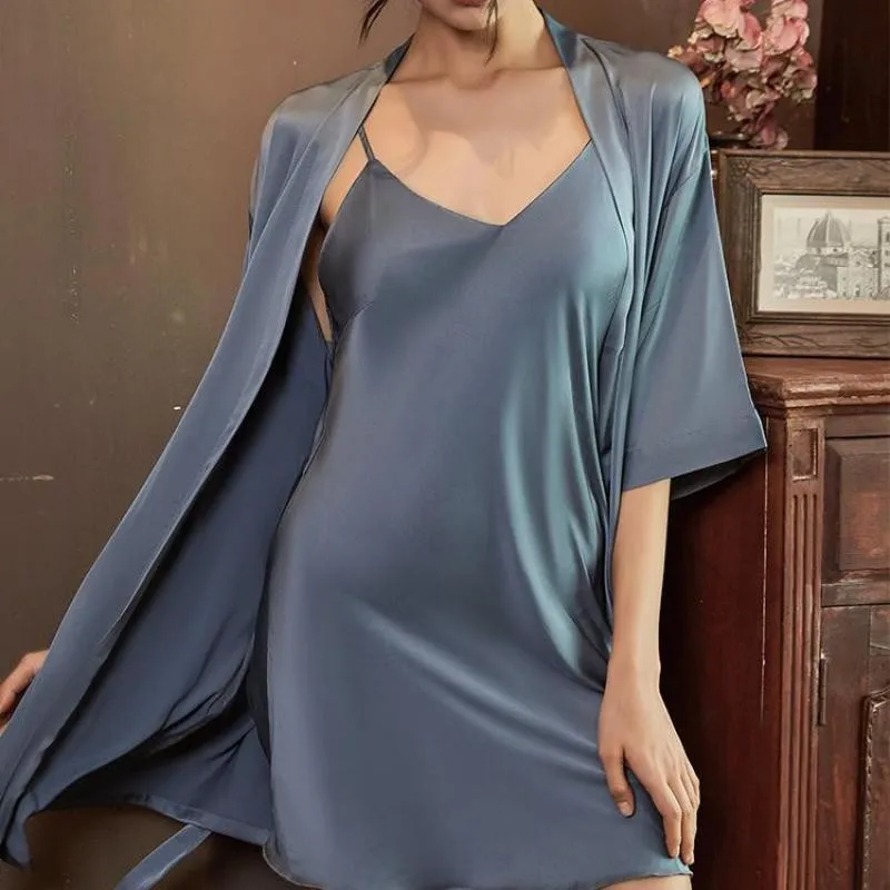 NRBMZYEN Bata De Baño De Satén Para Mujer: Seda Sintética, Cuello En V, Cinturón Ajustable, Elegante Y Cómoda Para Descansar En Casa.