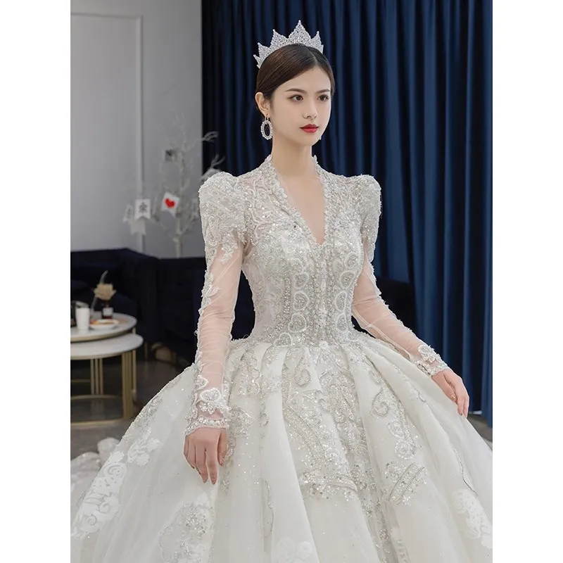 Long Sleeved Winter Wedding Dress 2024 New V Neck Luxury Long Sweep Train Beading Princes Wedding Gown Vestido Noiva Customized