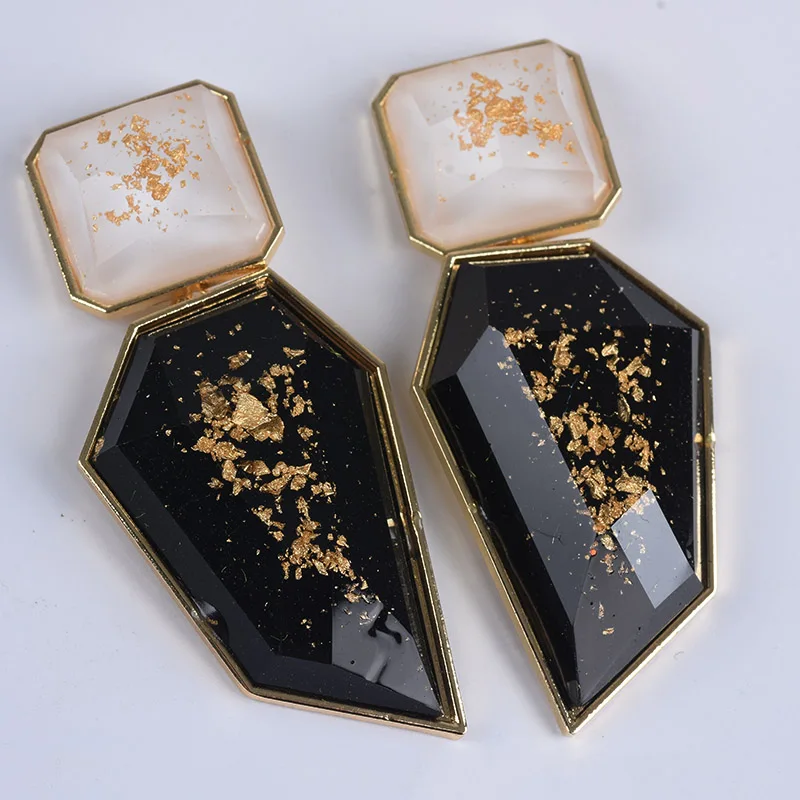 2025 New Gold Plated Resin Irregular Geometric Statement Earrings Women Indian Ethnic Large Drop Earrings Jewelry