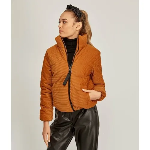 Женский подсвечник