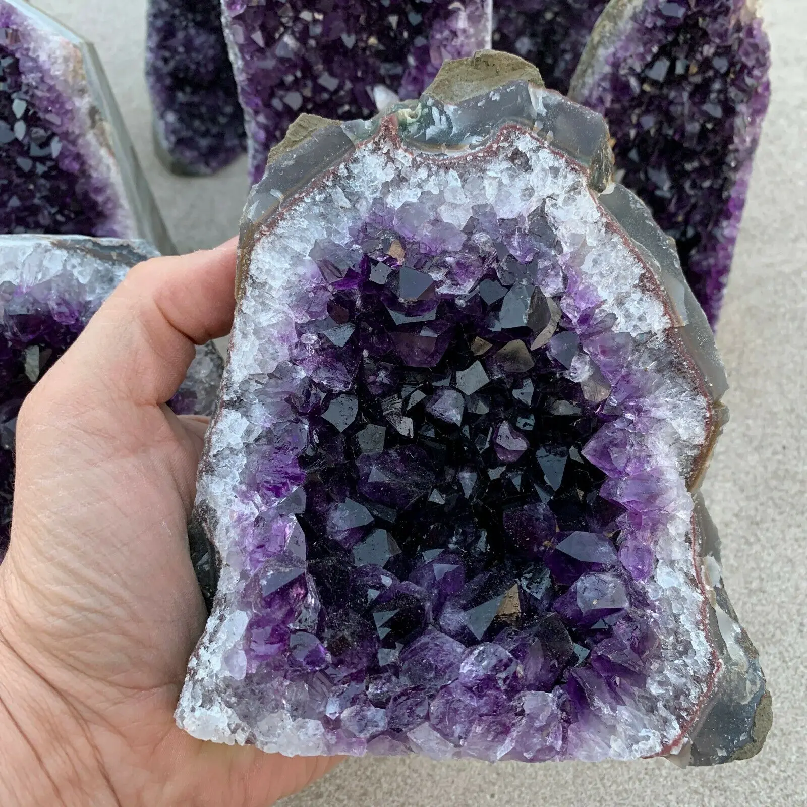 Tog Quality Hote Uruguary Dark Purple Amethyst Cluster Natural Amethyst Geode Chakra Crystal Decoration