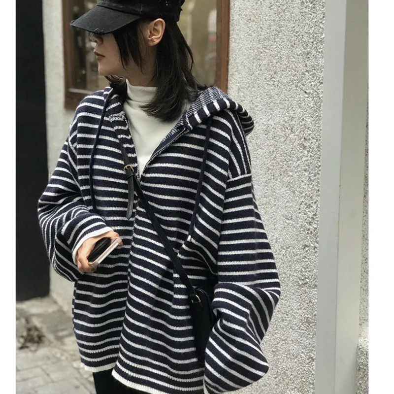 

Winter Women's Sweater Coats Hoodies Classic Striped Black White Simple All-Match Thicken Warm Comfortable Loose Female Jackets