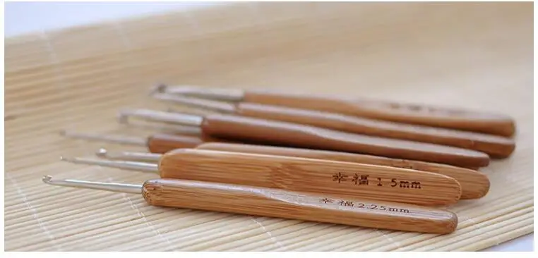 10pcs/1set Carbonized bamboo handle crochet hook,Metal headed crochet hook,Crochet hook with bamboo handle