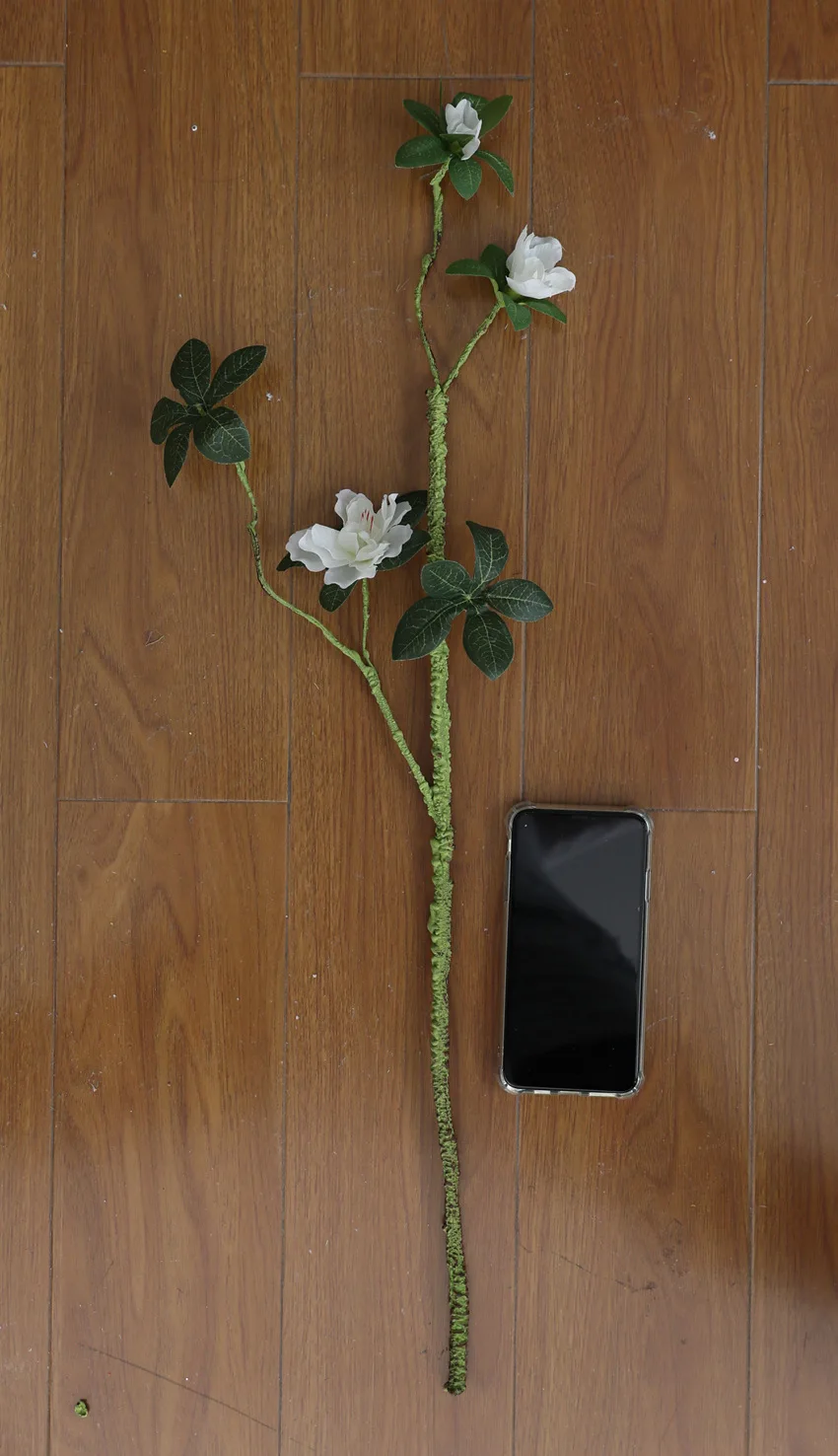 70CM3 Künstliche Azaleen-Zweige Seidenblumen Weiße Hochzeitsblumen Innenraum-Kunstblumen-Arrangement Büro- und Heimdekoration Pflanzen – Detail 12