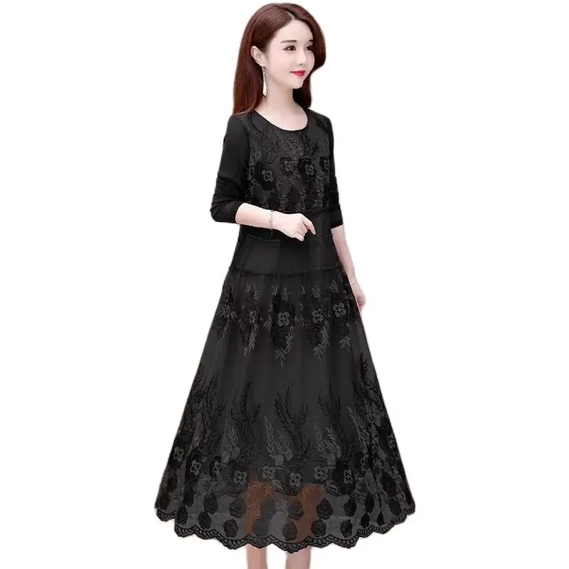 Women Mid-length Autumn Long-sleeved Dress Female New Noble Temperament Mesh Embroidery Large Swing Thin Belly Mother Dress A911